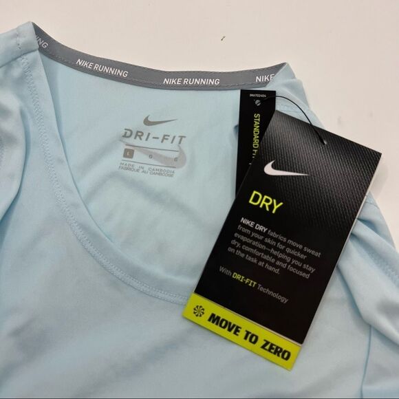 Nike Women’s Swoosh Running Tank - Picture 4 of 5